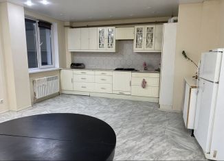 Сдается в аренду двухкомнатная квартира, 57 м2, Смоленск, 1-я Восточная улица, 3/6