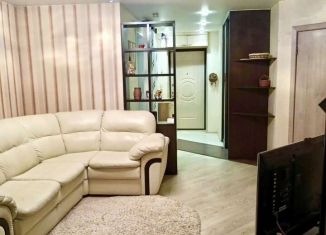 Двухкомнатная квартира на продажу, 70.6 м2, Киров, Уральская улица, 14