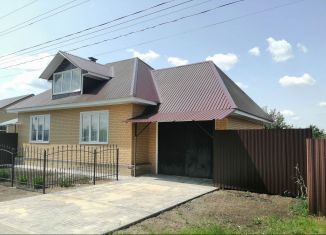 Продаю дом, 90 м2, поселок городского типа Анна, улица Губина