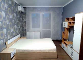 Сдам в аренду однокомнатную квартиру, 37 м2, Краснодар, улица имени Валерия Гассия, 2, микрорайон Почтовый