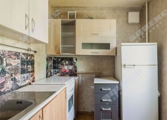 Продам четырехкомнатную квартиру, 49.2 м2, Санкт-Петербург, проспект Маршала Жукова, 56к7, Кировский район