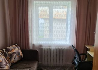 Продам четырехкомнатную квартиру, 60 м2, посёлок Пригородный, Октябрьская улица, 14