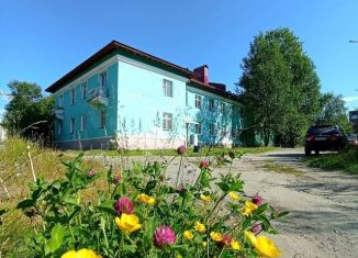 Продам двухкомнатную квартиру, 45 м2, Мурманская область, улица Горького, 15