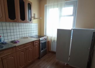 Сдается трехкомнатная квартира, 60 м2, Шелехов, 4-й микрорайон, 66