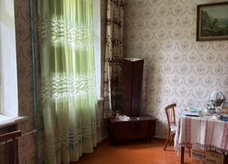 Продаю 2-ком. квартиру, 46.3 м2, Ржев, улица Мира, 4