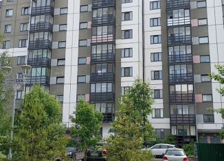 Продаю 1-ком. квартиру, 38 м2, Псков, Техническая улица, 8