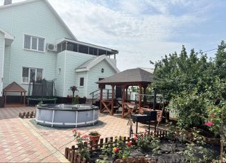 Сдам в аренду дом, 180 м2, Соль-Илецк, улица Пчельник, 230А