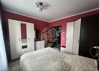 Продается трехкомнатная квартира, 64.4 м2, Старый Оскол, микрорайон Северный, 5