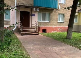 Торговая площадь на продажу, 56.5 м2, Мценск, улица Тургенева, 89