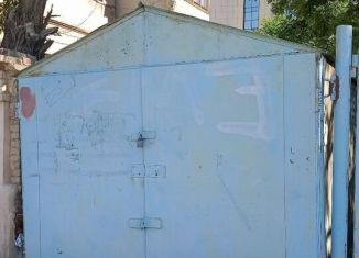 Продаю гараж, 18 м2, Астрахань, улица Набережная 1 Мая, 5