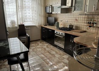 Сдам 3-ком. квартиру, 65 м2, Орёл, улица Кукушкина, 3, микрорайон Силикатный