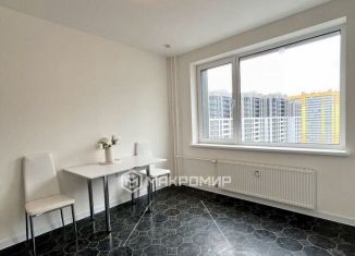 Продаю двухкомнатную квартиру, 41 м2, Мурино, проспект Авиаторов Балтики