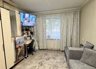 Продаю 1-комнатную квартиру, 32 м2, Магнитогорск, улица Ворошилова, 7/3
