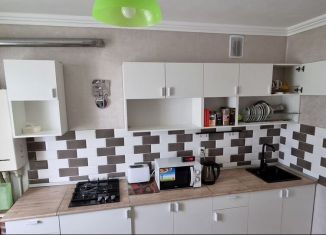 Продажа 1-ком. квартиры, 35.1 м2, поселок городского типа Стройкерамика, улица Митрополита Мануила Лемешевского