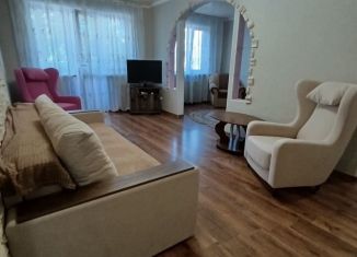 Сдается в аренду 2-ком. квартира, 60 м2, Керчь, улица Маршала Ерёменко, 41