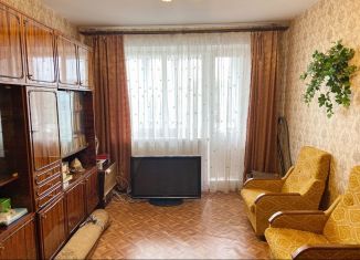 Продается 2-комнатная квартира, 45.3 м2, Нижний Новгород, метро Буревестник, улица Гвардейцев, 11
