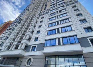 Сдаю 1-ком. квартиру, 49 м2, Новосибирск, улица Кошурникова, 22