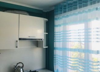 Трехкомнатная квартира в аренду, 66.7 м2, Сочи, улица Голубые Дали, 38, микрорайон Голубые Дали