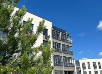 Продажа 2-комнатной квартиры, 65.3 м2, Тюмень, Ленинский округ, улица Сергея Свиридова, 11