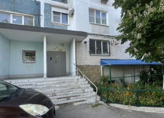 Продается 2-комнатная квартира, 50.9 м2, Краснодарский край, улица Героев Десантников, 18