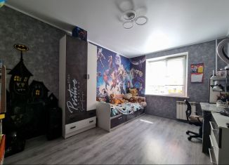 Продается 3-комнатная квартира, 61.1 м2, Саратов, Весенняя улица, 4