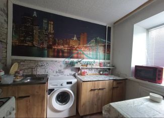 Продажа 3-комнатной квартиры, 55.5 м2, Оренбургская область, Коммунистическая улица, 17