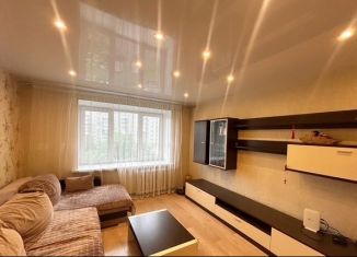 Продается 3-комнатная квартира, 58 м2, Мурманск, Кольский проспект, 86