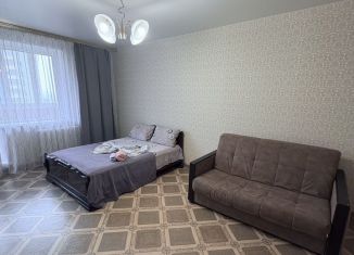 Сдаю 1-ком. квартиру, 42 м2, Орёл, Планерная улица, 50