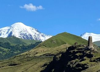 Сдам 1-комнатную квартиру, 30 м2, поселок Верхний Фиагдон, улица Ю. Дзтиева, 7