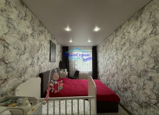 Продам двухкомнатную квартиру, 43.8 м2, Октябрьский, 21-й микрорайон, 2