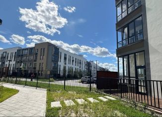 Продаю 3-ком. квартиру, 85.7 м2, Тюмень, Ленинский округ, улица Сергея Свиридова, 11