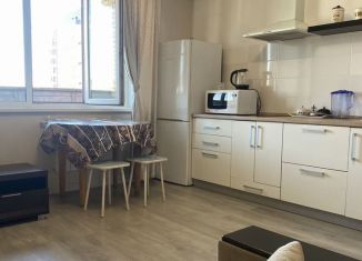 Сдаю 1-ком. квартиру, 45 м2, Бурятия, улица Модогоева, 1А