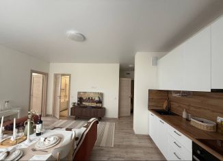 Трехкомнатная квартира на продажу, 97.1 м2, Тюмень, Ленинский округ