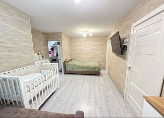Продаю 2-ком. квартиру, 43 м2, Челябинск, Днепровская улица, 2В, Ленинский район