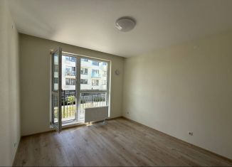 Продажа 2-ком. квартиры, 57.8 м2, Тюмень, Ленинский округ, улица Алексея Сергиенко, 11