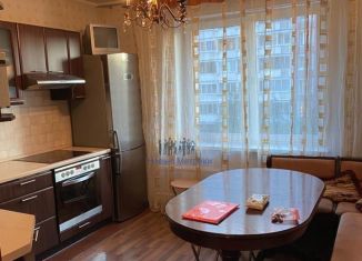 Продается 2-ком. квартира, 55 м2, Санкт-Петербург, метро Комендантский проспект, улица Шаврова, 13к1