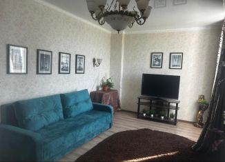 Сдам 2-ком. квартиру, 74 м2, Оренбург, Загородное шоссе, 14