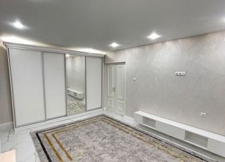 Продается однокомнатная квартира, 42 м2, Грозный, улица А.А. Айдамирова, 141к3, микрорайон Ипподромный