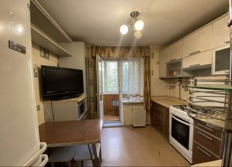 Продам 2-комнатную квартиру, 54 м2, посёлок городского типа Медведево, улица Терешковой, 20