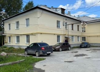 Продаю 3-комнатную квартиру, 62.8 м2, Асбест, улица 8 Марта, 15