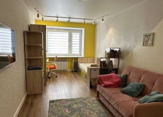 Продается 2-ком. квартира, 89.8 м2, Мурманская область, проспект Кирова, 23