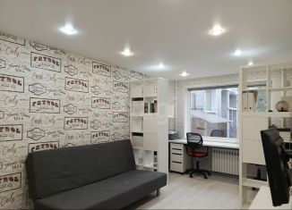 Продажа 2-ком. квартиры, 52.7 м2, Кириши, улица Нефтехимиков, 29