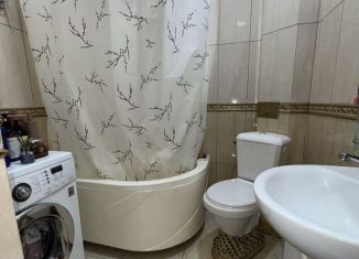 Сдается в аренду 2-ком. квартира, 60 м2, Махачкала, улица Танкаева, 69