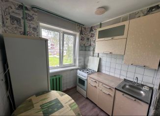 Сдается 2-ком. квартира, 44.6 м2, Кириши, проспект Героев, 4