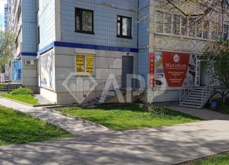Продам торговую площадь, 105 м2, Удмуртия, улица Холмогорова, 19