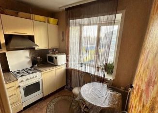 Продается двухкомнатная квартира, 45.9 м2, Серов, улица Ленина, 146