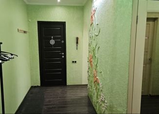 Сдача в аренду трехкомнатной квартиры, 60 м2, Курская область, Молодёжная улица, 1к2