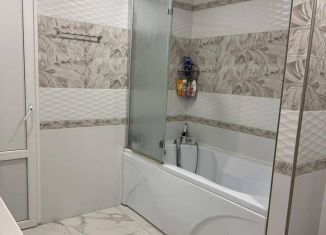 Продаю 3-комнатную квартиру, 77 м2, Сочи, Санаторная улица, 55, микрорайон Новый Сочи