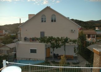 Продажа дома, 444.2 м2, поселок городского типа Коктебель, улица Кирилла и Мефодия