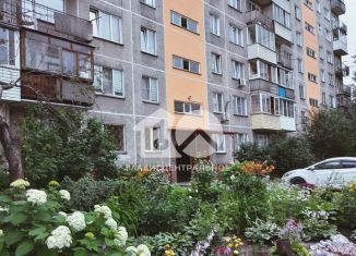Двухкомнатная квартира на продажу, 43.2 м2, Новосибирск, улица Бориса Богаткова, 204, метро Золотая Нива